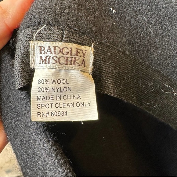 Badgley Mischka Womens Hat Gatsby 1920s Winter Wool Beret Cloche Hat Black - Picture 6 of 6